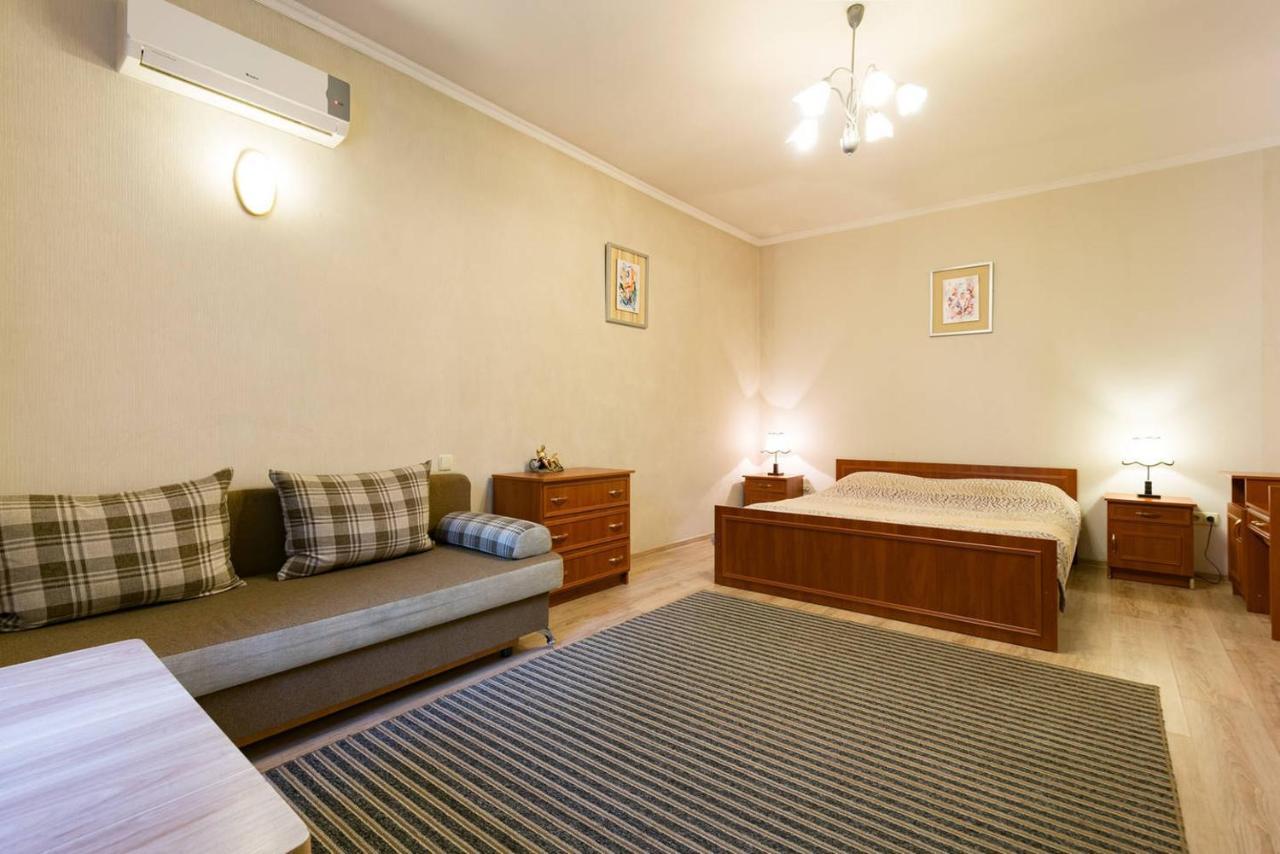 Nadezhda Apartment on Nauryzbay Batyra 37/1 Almatı Dış mekan fotoğraf